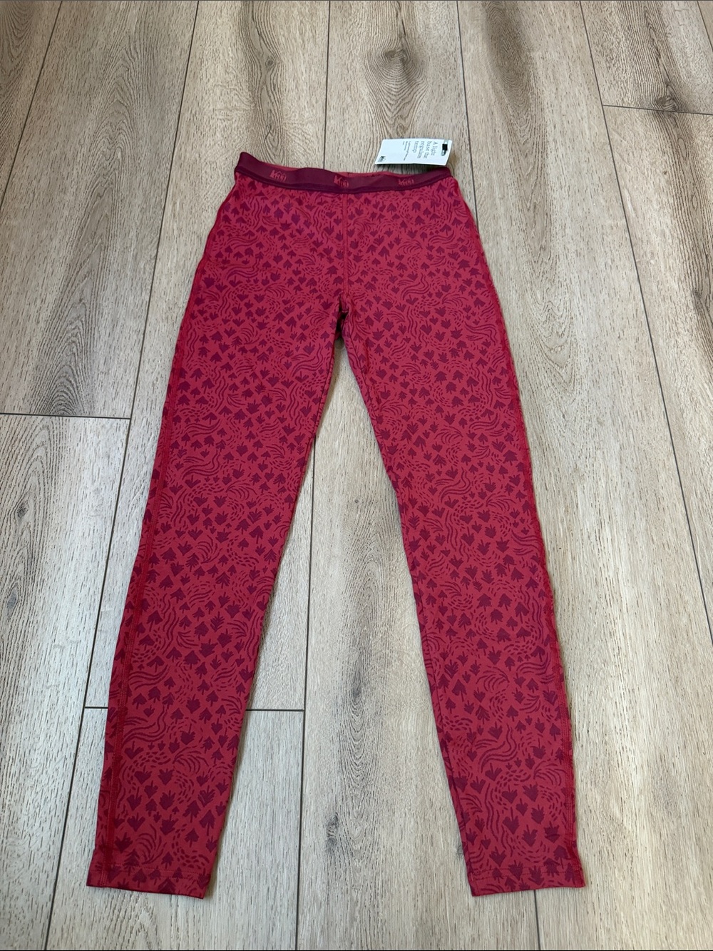 REI Burgundy Printed snow underlayers ( Top and Bottom)